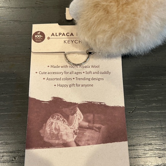 NWT Beige Alpaca Wool Pom Pom Keychain - Picture 7 of 8